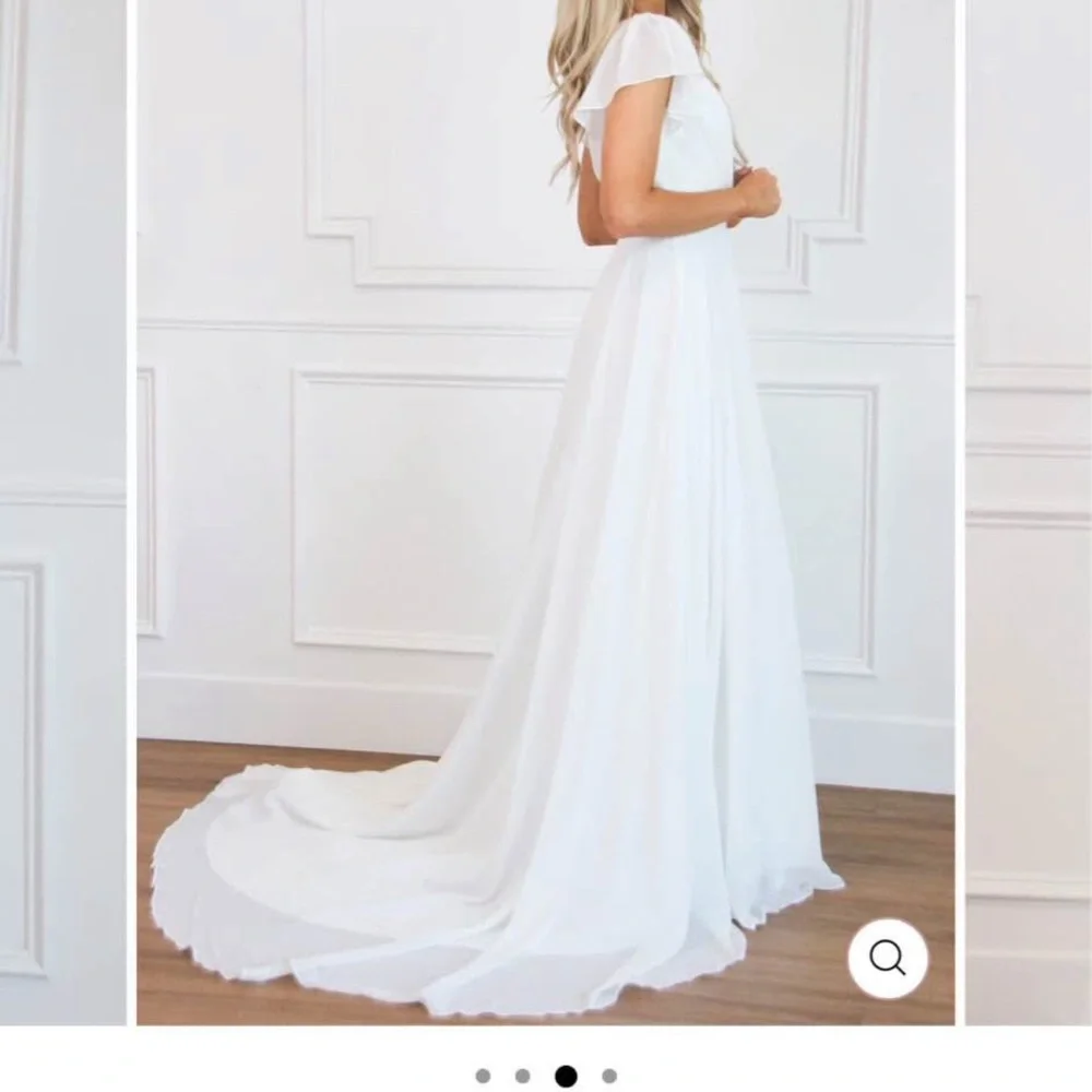 Elegant White Maxi Dress - Picture 2 of 2